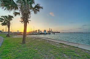 Captain Twig by Avantstay Getaway 3 Blocks From Beach