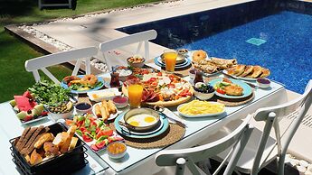 Lavinia Garden Alaçatı