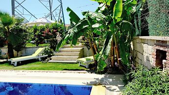 Lavinia Garden Alaçatı