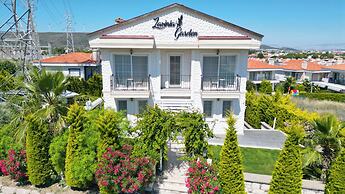 Lavinia Garden Alaçatı
