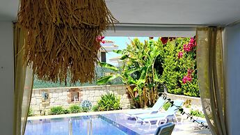 Lavinia Garden Alaçatı