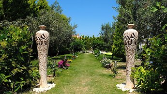 Lavinia Garden Alaçatı