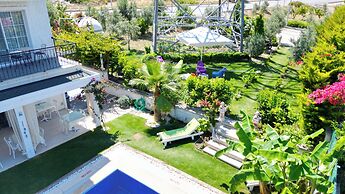 Lavinia Garden Alaçatı