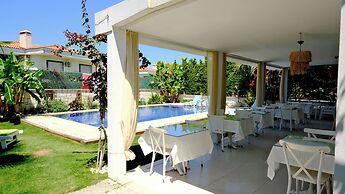 Lavinia Garden Alaçatı