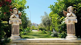 Lavinia Garden Alaçatı