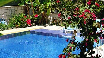 Lavinia Garden Alaçatı