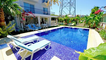 Lavinia Garden Alaçatı