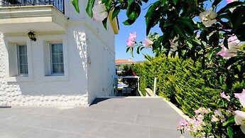 Lavinia Garden Alaçatı