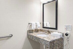 Cobblestone Hotel & Suites - Denmark