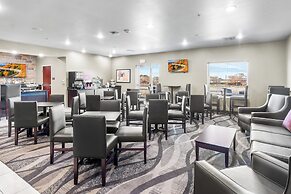 Cobblestone Hotel & Suites - Denmark