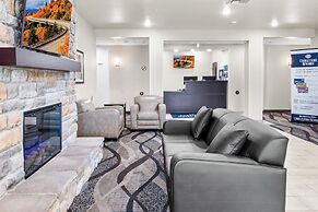 Cobblestone Hotel & Suites - Denmark