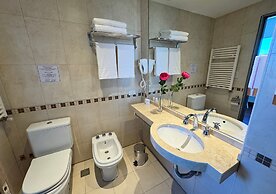 Roomie Salta by DOT Suites