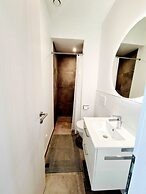 Luxurious 5 bedrooms house