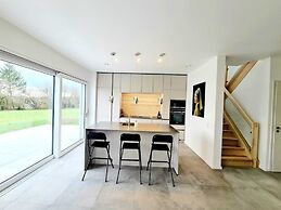 Luxurious 5 bedrooms house