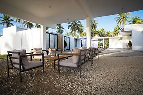 The Palm Bay Club Lodge