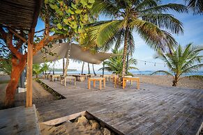 The Palm Bay Club Lodge