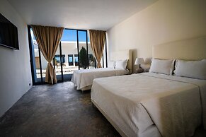 The Palm Bay Club Lodge