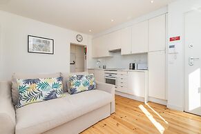 Belem Design 04 by Homing