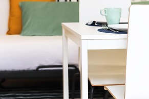 Lisbon Typical by Homing