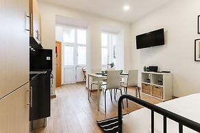 Lisbon Typical by Homing