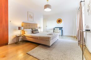 Laranjeiras Deluxe by Homing