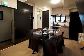 Penthouse 1-bedroom Flat in Hiroo Shibuya