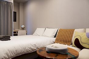 Penthouse 1-bedroom Flat in Hiroo Shibuya