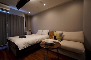 Penthouse 1-bedroom Flat in Hiroo Shibuya