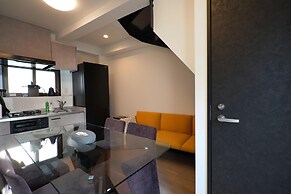 Penthouse 1-bedroom Flat in Hiroo Shibuya