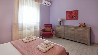 Central Comfort Holiday House