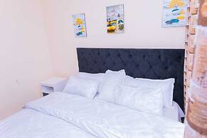 Lux Suites Cavendish Transit  Apartments