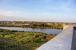 Lux Suites Cavendish Transit  Apartments