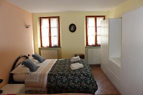 Suite Carla Delizioso Bilocale Centralissimo a Pietrasanta
