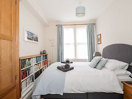 Walla Crag, Royal Oak House