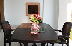 Recently Built Flat in a Family Friendly Residence