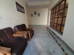 Hotel The Holiday Home