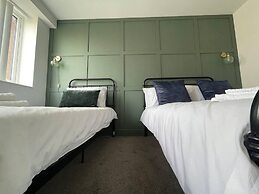 Stylish 1-bed Apartment in Swindon