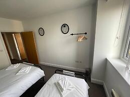 Stylish 1-bed Apartment in Swindon