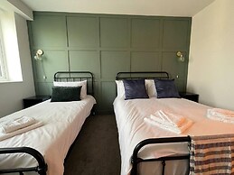 Stylish 1-bed Apartment in Swindon