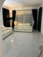 Remarkable 1-bed Apartment in Kensington Harare
