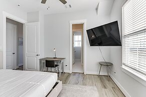 Galveston Home w/ Decks + Views, Walk to Beaches!