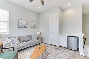 Galveston Home w/ Decks + Views, Walk to Beaches!