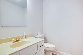 Spacious Augusta Home Near Golf, Shopping & More!