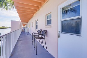 Waterfront Indian Shores Condo - Walk to Beach!