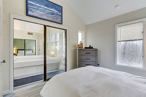 East Stroudsburg Townhouse < 1 Mi to Ski Area!