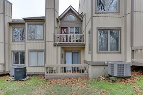 East Stroudsburg Townhouse < 1 Mi to Ski Area!