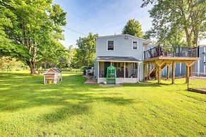 Cozy Holland Studio w/ Deck Near Lake Michigan!