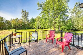 Cozy Holland Studio w/ Deck Near Lake Michigan!