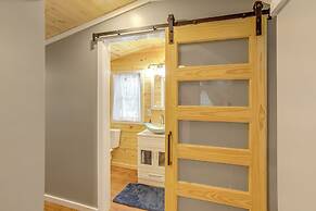 Cozy Holland Studio w/ Deck Near Lake Michigan!