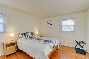 Backyard + Deck: Family-friendly Lorton Home!